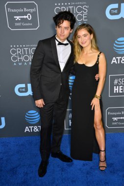 Haley Lu Richardson & Cole Sprouse