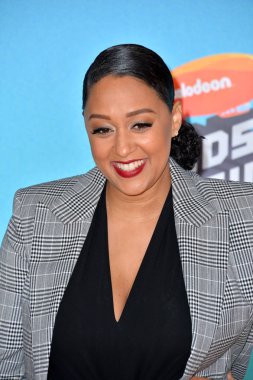 Tia Mowry