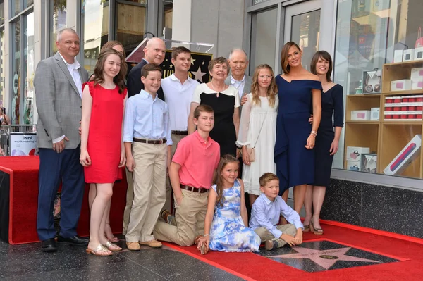 Jennifer Garner, William John Garner, Patricia Ann Garner, Susannah Kay Garner Carpenter, Melissa Garner Wylie & Family — Stock Photo, Image