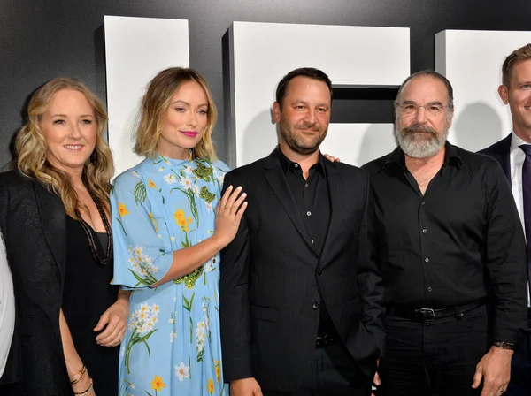 Jennifer Salke, Olivia Wilde, Dan Fogelman & Mandy Patinkin — Stock Photo, Image