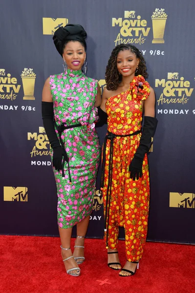 Chloe X Halle — Stockfoto