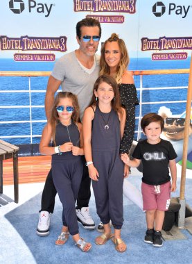 Teddi Mellencamp, Edwin Arroyave & Aile