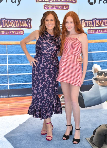 Molly Shannon & Stella Shannon