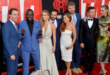 Ed Helms, Hannibal Buress, Annabelle Wallis, Jake Johnson, Isla 