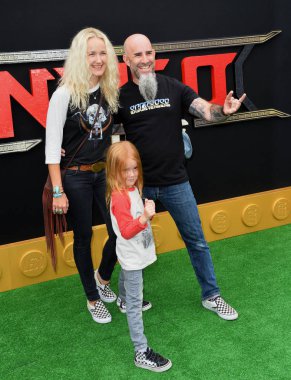 Scott Ian, Pearl aday & Revel genç Ian