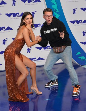 Mantık ve Jessica Andrea