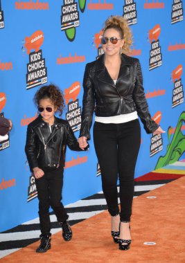 Mariah Carey & Monroe Topu