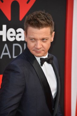 Jeremy Renner