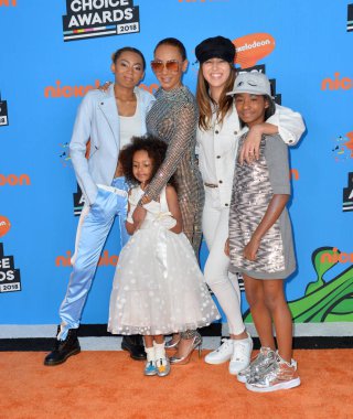 Mel B, Phoenix Gulzar, Angel Murphy Brown, Giselle Belafonte & M