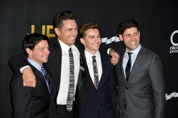 Scott Neustadter, James Franco, Dave Franco & Michael H. Weber — Fotografia de Stock