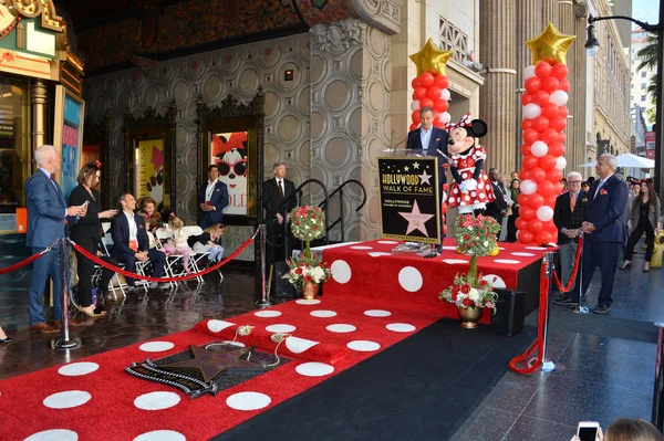 Robert A. Iger & Minnie Mouse — Stock Photo, Image