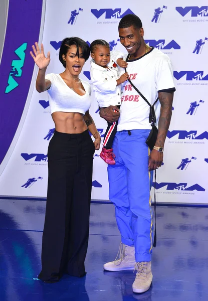 Teyana Taylor, Iman Shumpert & Iman Tayla Shumpert Jr — Stockfoto