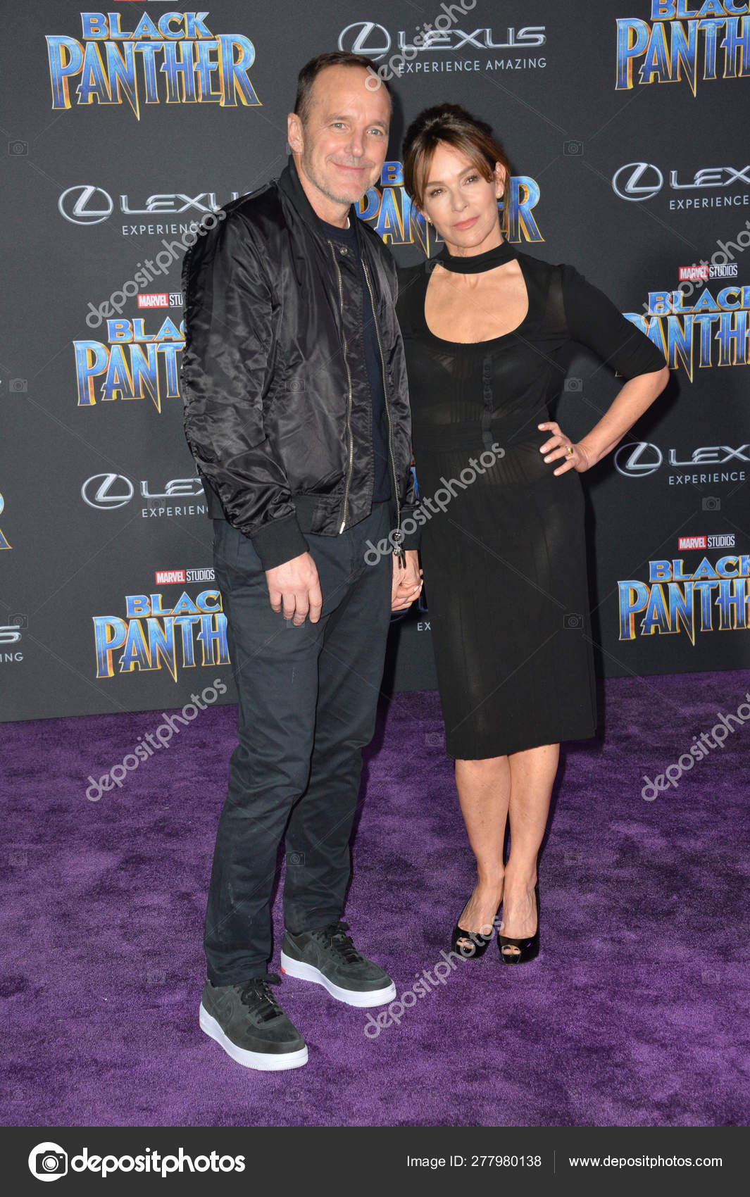 제니퍼 그레이 \u0026 클락 그레그 — 스톡 에디토리얼 사진 © Featureflash #277980138, image size:1065x1700