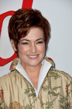 Carolyn hennesy