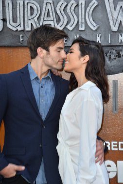 Ashley Iaconetti & Jared Haibon