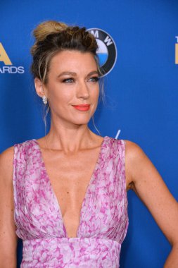 Natalie Zea