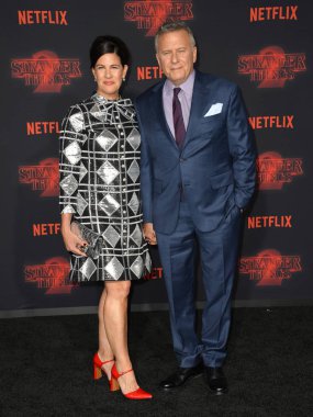 Paul Reiser & Paula Ravets