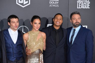 Ezra Miller, Gal Gadot, Ray Fisher, Ben Affleck