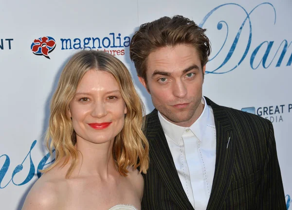 Mia Wasikowska és Robert Pattinson — Stock Fotó