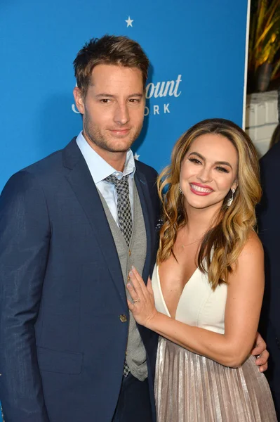 Justin Hartley e Chrishell Stause — Fotografia de Stock