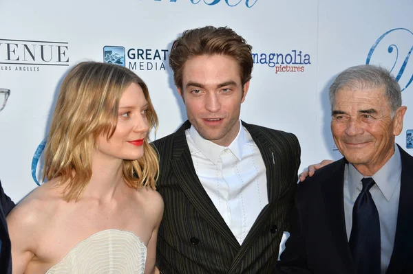 Mia Wasikowska, Robert Pattinson & Robert Forster — Stock Photo, Image