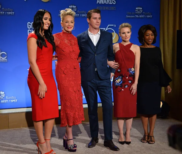 Simone Johnson, Sharon Stone, Garrett Hedlund, Kristen Bell & Alfre Woodard — Foto Stock