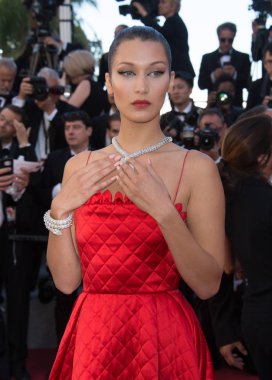 Bella hadid