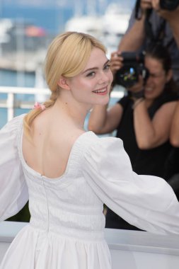 Elle Fanning