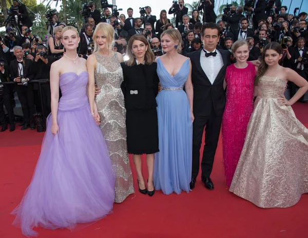 Elle Fanning, Nicole Kidman, Sofia Coppola, Kirsten Dunst, Colin Farrell, Angourie Rice & Addison Riecke — Stock Photo, Image