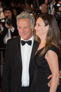 Dustin Hoffman & Lisa Hoffman