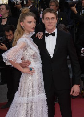 George Mackay ve Anya Taylor-Joy