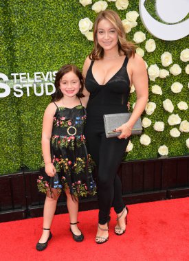 Skylar Gri & Shanelle Grisi