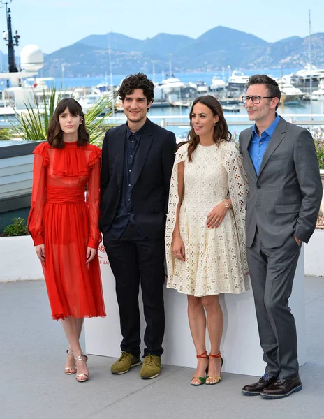 Stacy Martin, Louis Garrel, Michel Hazanavicius & Berenice Bejo — Stock Photo, Image