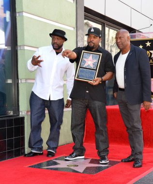 Rapçi Wc, Ice Cube & John Singleton
