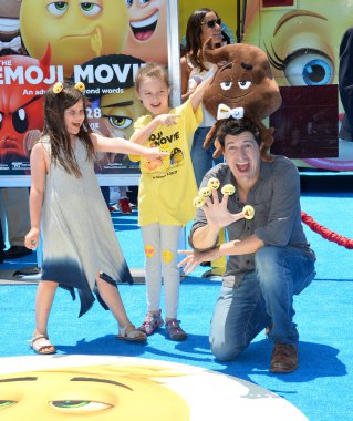 Ken Marino & Ruby Marino & Riley Ken'ichi Marino