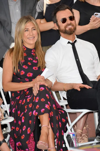 Jennifer Aniston y Justin Theroux — Foto de Stock