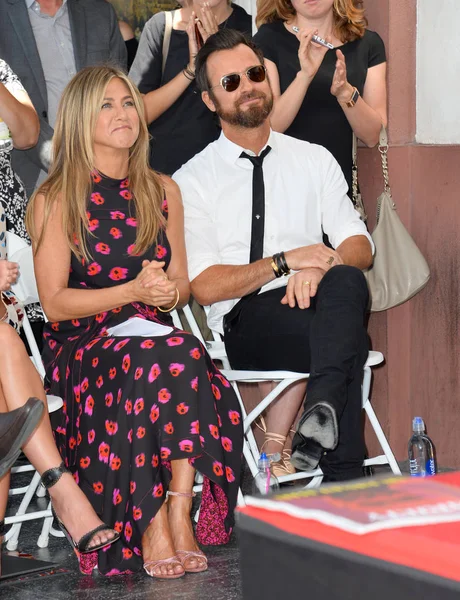Jennifer Aniston & Justin Theroux — Stock Photo, Image