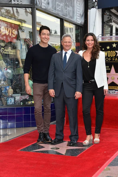 Daniel Henney, Gary Sinise & Alana de la Garza — Stock Photo, Image