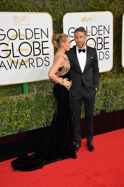 Blake Lively & Ryan Reynolds — Stock Photo, Image