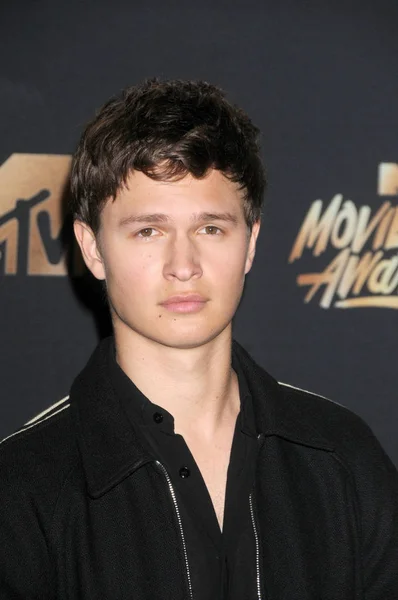 Ansel elgort — Fotografia de Stock