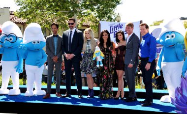 Danny Pudi, Joe Manganiello, Meghan Trainor, Demi Lovato, Ariel Winter, Jack Mcbrayer & Jeff Dunham