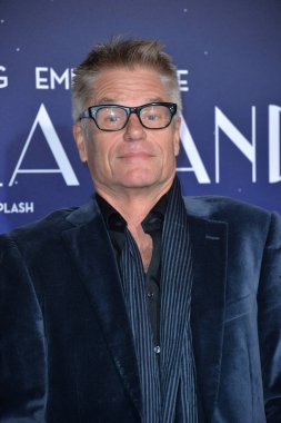 Harry Hamlin