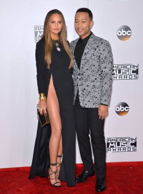 Chrissy Teigen ve John Legend