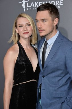 Valorie Curry & Sam Underwood