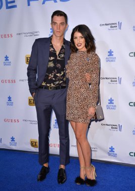 Shenae Grimes-Kayın & Josh Beech