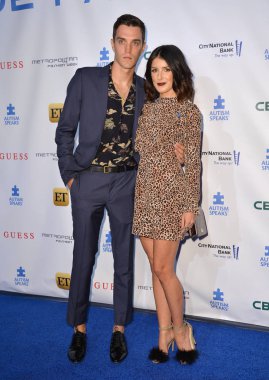 Shenae Grimes-Kayın & Josh Beech