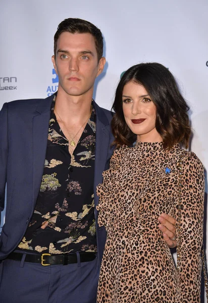 Shenae grimes-faia & faia josh — Fotografia de Stock