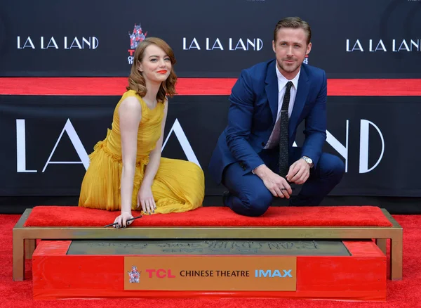 Emma Stone e Ryan Gosling — Fotografia de Stock