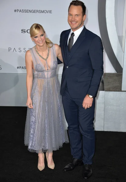 Chris Pratt y Anna Faris — Foto de Stock