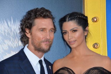 Matthew McConaughey & Camila Alves clipart